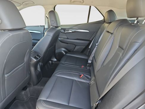 Used 2025 Buick Envision Preferred image 19