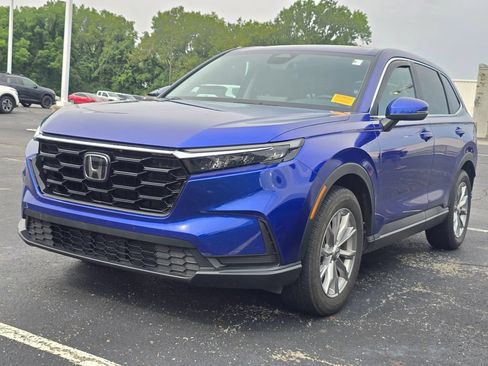 Used 2024 Honda CR-V EX image 3