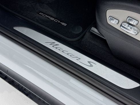 New 2026 Porsche Macan S image 13
