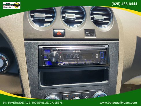 Used 2011 Nissan Altima Hybrid Sedan image 23