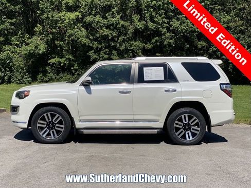 Used 2020 Toyota 4Runner Limited image 4
