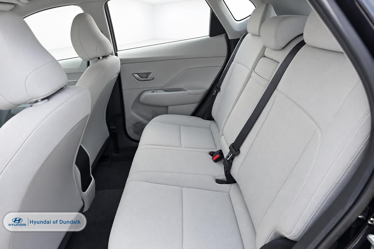 Used 2025 Hyundai Kona SE FWD image 9