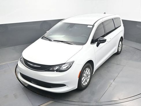 New 2025 Chrysler Voyager LX image 46