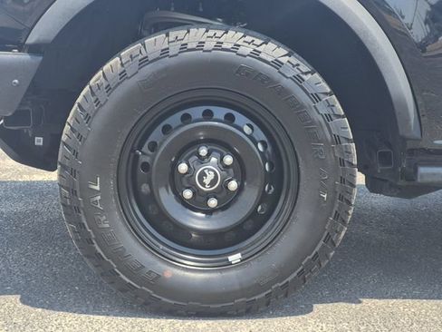 Used 2023 Ford Bronco Black Diamond AWD/4WD image 7