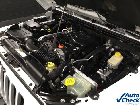 Used 2016 Jeep Wrangler Sahara AWD/4WD image 35