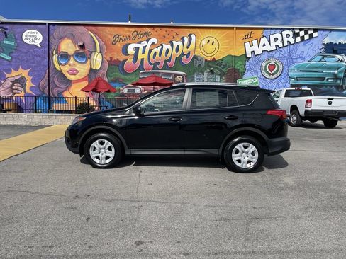 Used 2015 Toyota RAV4 LE AWD/4WD image 2