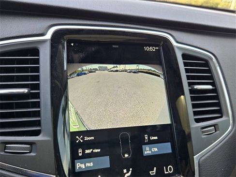 Used 2020 Volvo XC90 T6 Momentum image 22