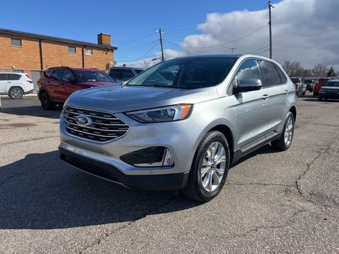 Certified 2024 Ford Edge Titanium image 31