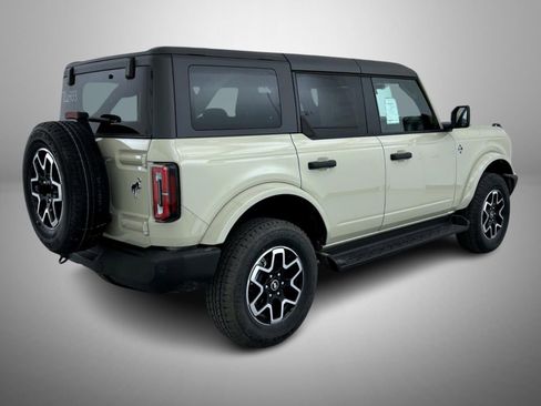 New 2026 Ford Bronco Outer Banks image 5