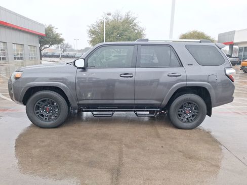 Used 2023 Toyota 4Runner SR5 image 3