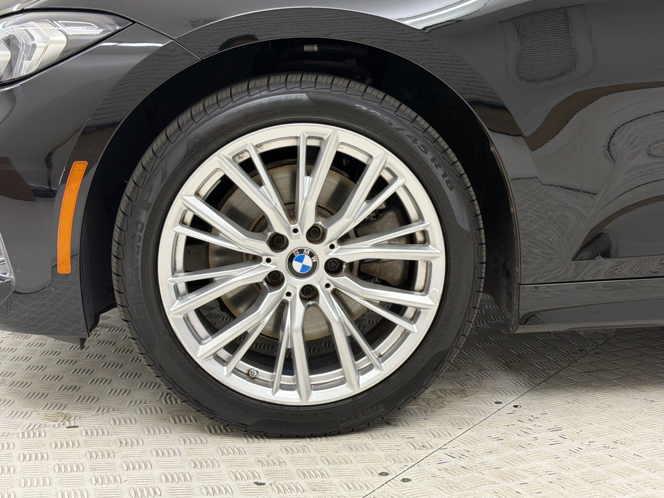Certified 2023 BMW 330i Sedan w/ Driving Assistance Package RWD image 13