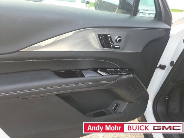 Used 2024 Cadillac Lyriq Tech AWD/4WD image 8