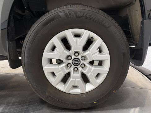 Used 2023 Nissan Frontier SV w/ SV Convenience Package image 48