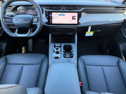 New 2026 Jeep Cherokee Limited image 10