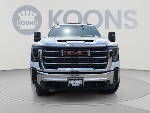 New 2026 GMC Sierra 2500 SLE w/ SLE Value Package; AWD/4WD image 11