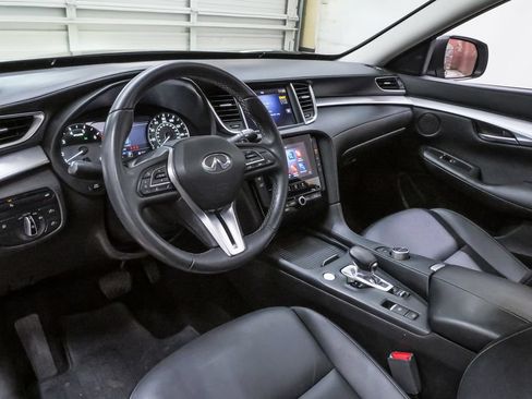 Used 2020 INFINITI QX50 Luxe FWD image 2