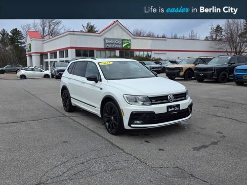 Used 2021 Volkswagen Tiguan SE R-Line image 1