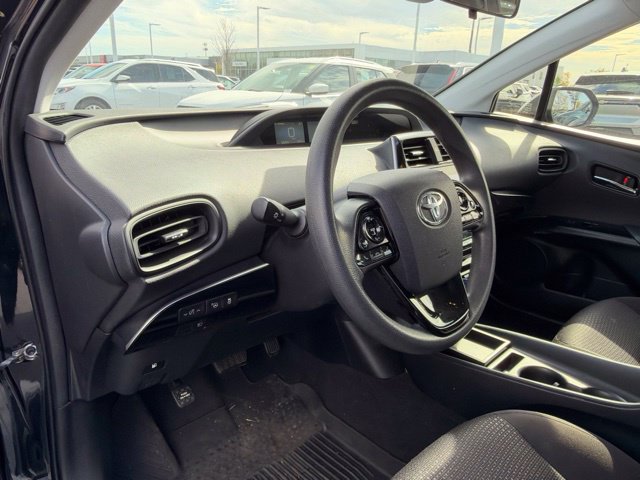 Used 2022 Toyota Prius LE FWD image 9