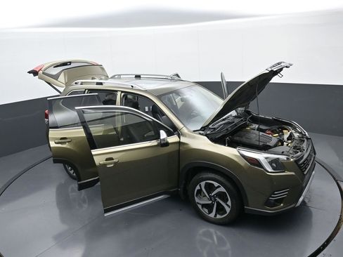 Used 2022 Subaru Forester Touring image 37