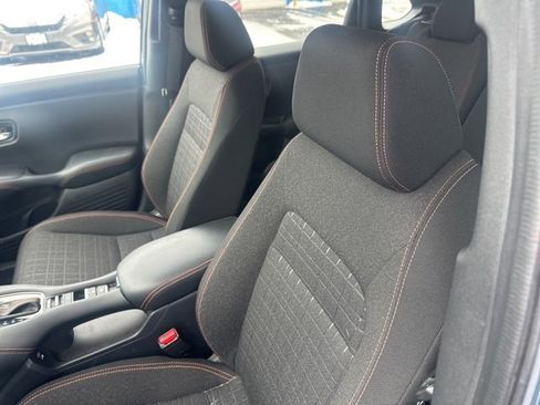 Used 2024 Honda HR-V Sport image 8