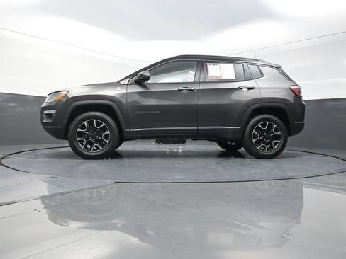 Used 2019 Jeep Compass Trailhawk AWD/4WD image 35
