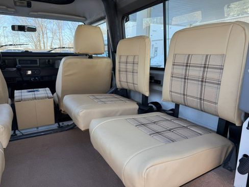 Used 1995 Land Rover Defender 90 image 41