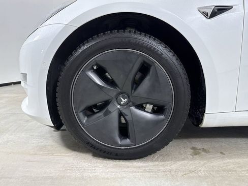 Used 2018 Tesla Model 3 Long Range image 13