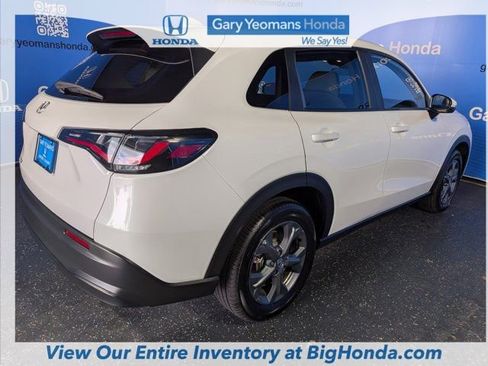 Certified 2026 Honda HR-V LX image 7
