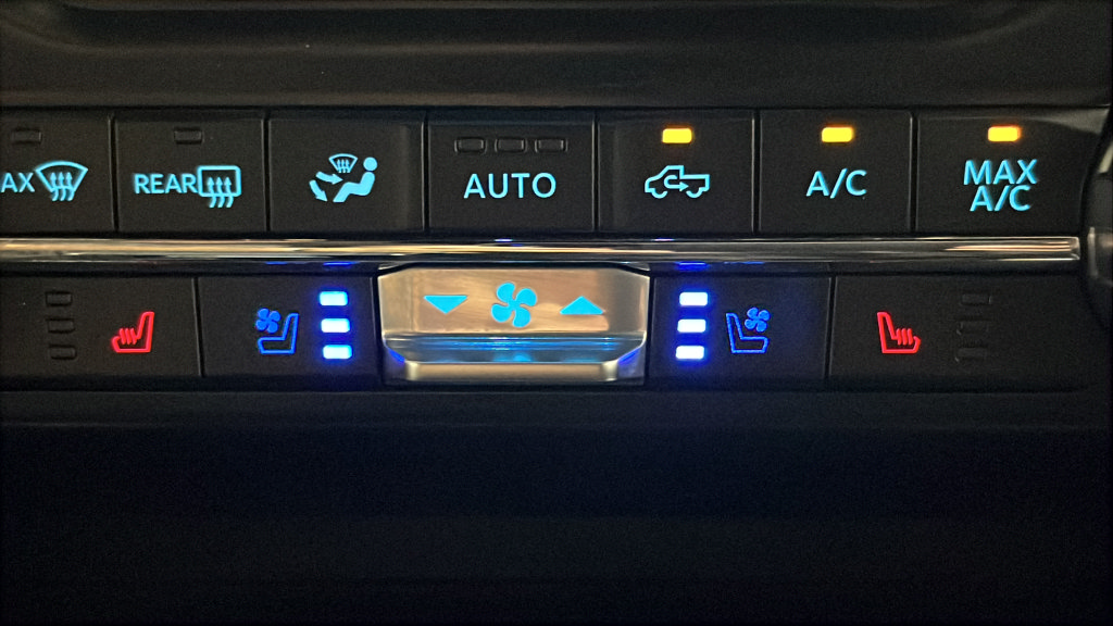 Used 2023 Ford F150 Lariat AWD/4WD image 42