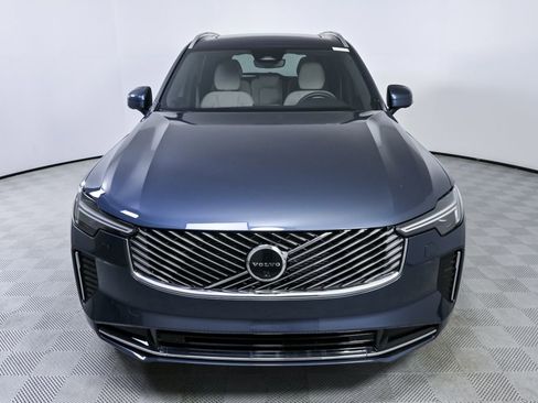 Certified 2026 Volvo XC90 B6 Plus w/ Protection Package Premier AWD/4WD image 38