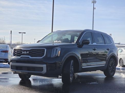Used 2023 Kia Telluride S w/ S Sunroof Package image 12