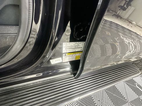 Used 2020 Ford Expedition XLT w/ Equipment Group 202A image 12