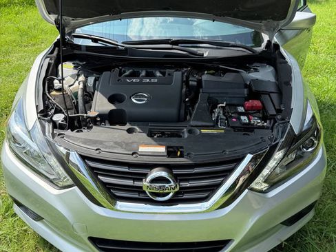 Used 2016 Nissan Altima 3.5 SR FWD image 5