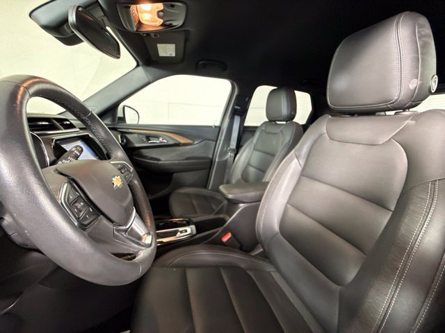 Used 2023 Chevrolet TrailBlazer ACTIV w/ Technology Package AWD/4WD image 16