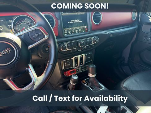 Used 2018 Jeep Wrangler Rubicon AWD/4WD image 11