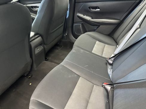 Used 2023 Nissan Sentra SV image 11