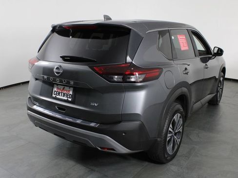 Certified 2022 Nissan Rogue SV FWD image 4