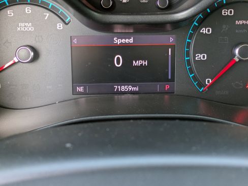 Used 2022 Chevrolet Colorado Z71 w/ Safety Package image 27