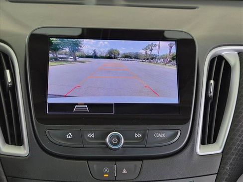 Used 2023 Chevrolet Malibu LT FWD image 14