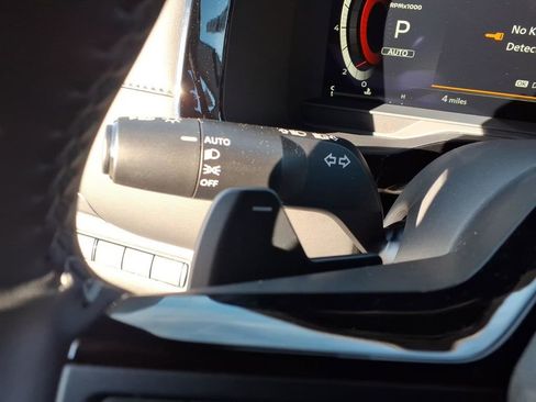 New 2026 Nissan Pathfinder SL image 19