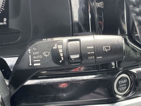 Used 2023 Nissan Pathfinder Platinum w/ Cargo Package image 24