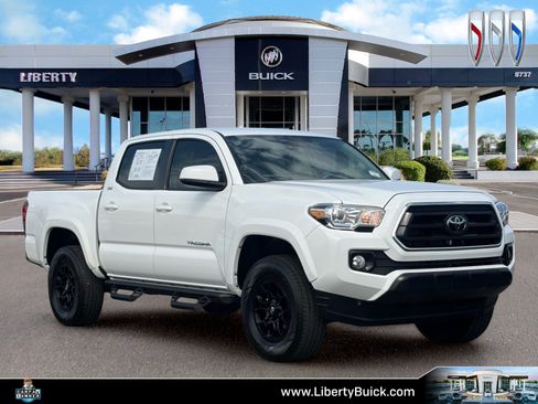 Used 2020 Toyota Tacoma SR5 RWD image 1