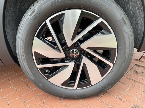 New 2026 Volkswagen Atlas SEL image 8