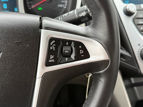 Used 2011 Chevrolet Equinox LT w/ Driver Convenience Package image 16