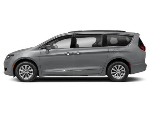 Certified 2019 Chrysler Pacifica Limited w/ Advanced Safetytec Group image 3