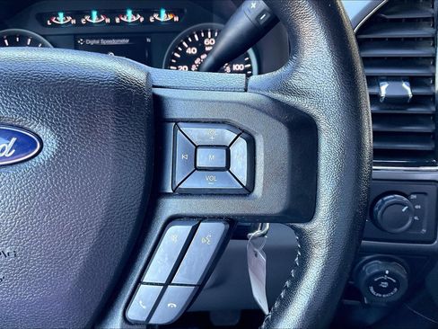 Used 2018 Ford F150 XLT w/ Equipment Group 302A Luxury AWD/4WD image 11