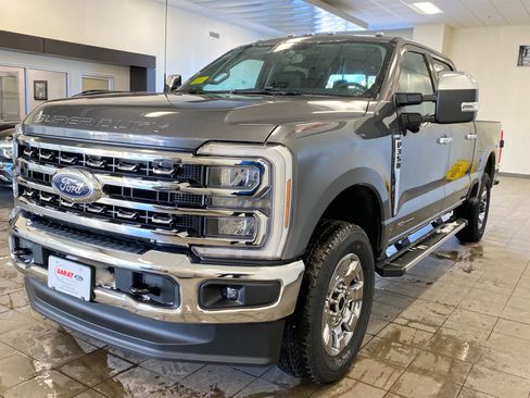 New 2026 Ford F350 Lariat w/ Chrome Package image 4