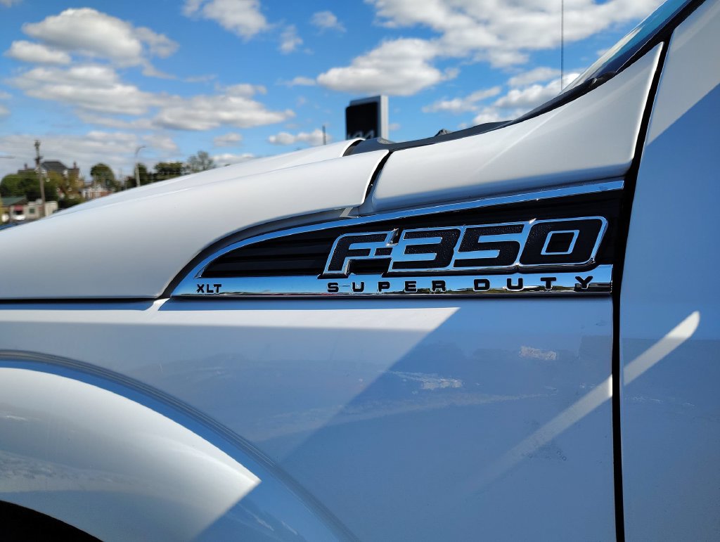 Used 2016 Ford F350 XLT w/ XLT Value Package AWD/4WD image 7