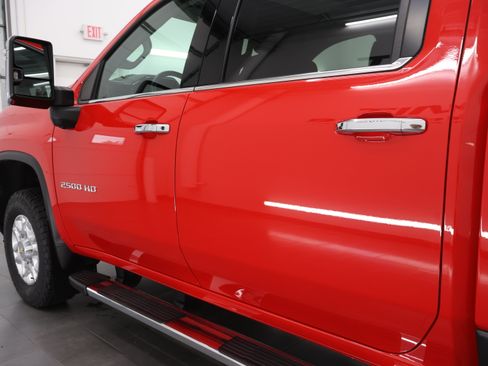 Used 2024 Chevrolet Silverado 2500 LTZ w/ LTZ Plus Package AWD/4WD image 40