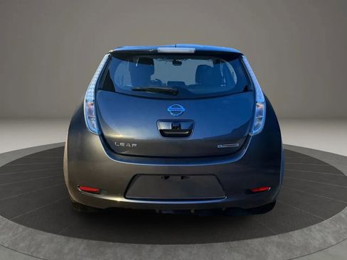Used 2013 Nissan Leaf SL w/ Premium Pkg image 4